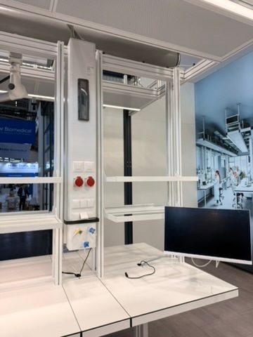 Laboraufbau-System mit Medienversorgung
